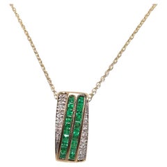 Vintage Circa 1980s 14k Gold Natural Caliber Cut Emerald  Pendant Necklace