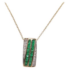 Vintage Circa 1980s 14k Gold Natural Caliber Cut Emerald  Pendant Necklace