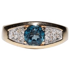 Vintage Circa 1980 Bague en or 14k décorée de diamants naturels et de topazes bleues