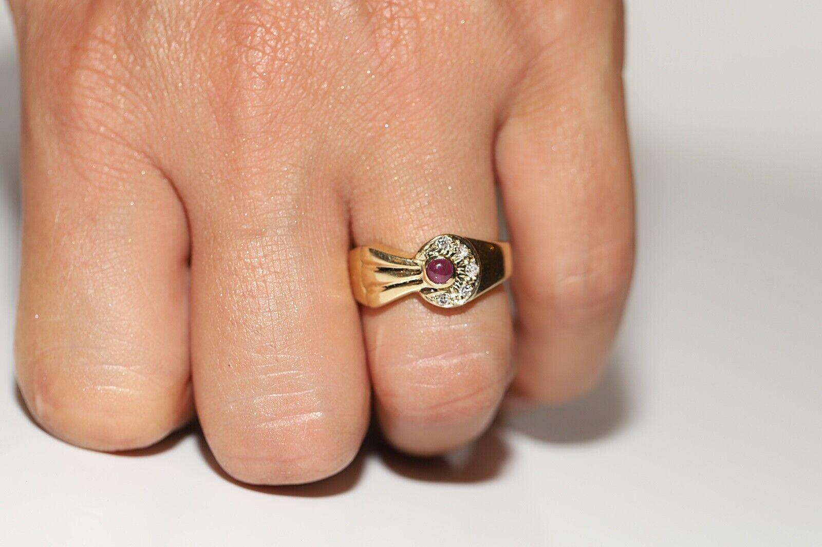Vintage Circa 1980s 14k Gold Natural Diamond And Cabochon Ruby Ring For Sale 5