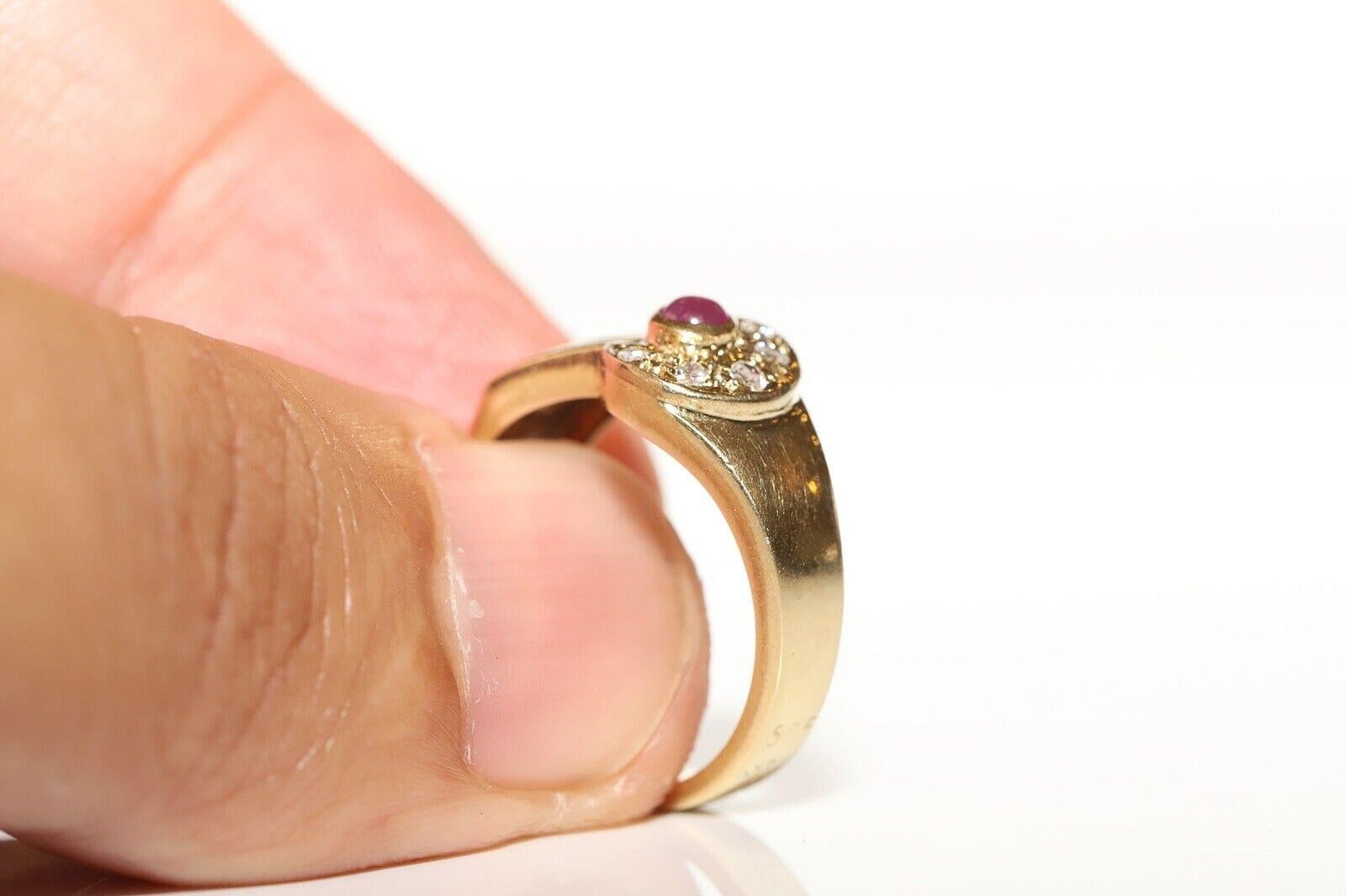 Women's Vintage Circa 1980s 14k Gold Natural Diamond And Cabochon Ruby Ring  For Sale