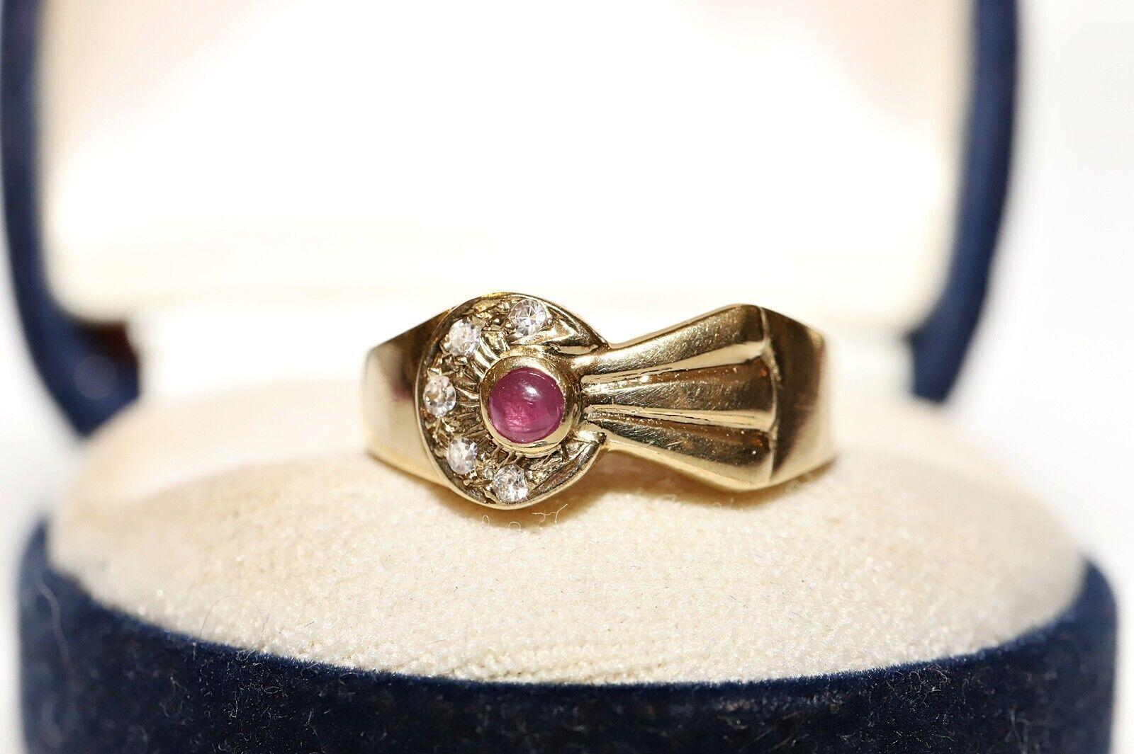 Vintage Circa 1980s 14k Gold Natural Diamond And Cabochon Ruby Ring For Sale 3