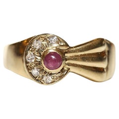 Retro Circa 1980s 14k Gold Natural Diamond And Cabochon Ruby Ring 