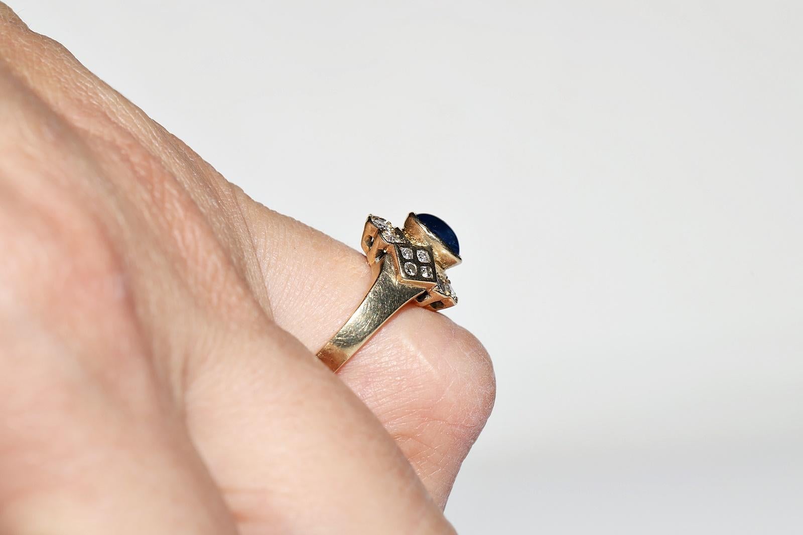 Vintage degli anni '80 in oro 14k con diamanti naturali e zaffiri cabochon  Anello in vendita 11
