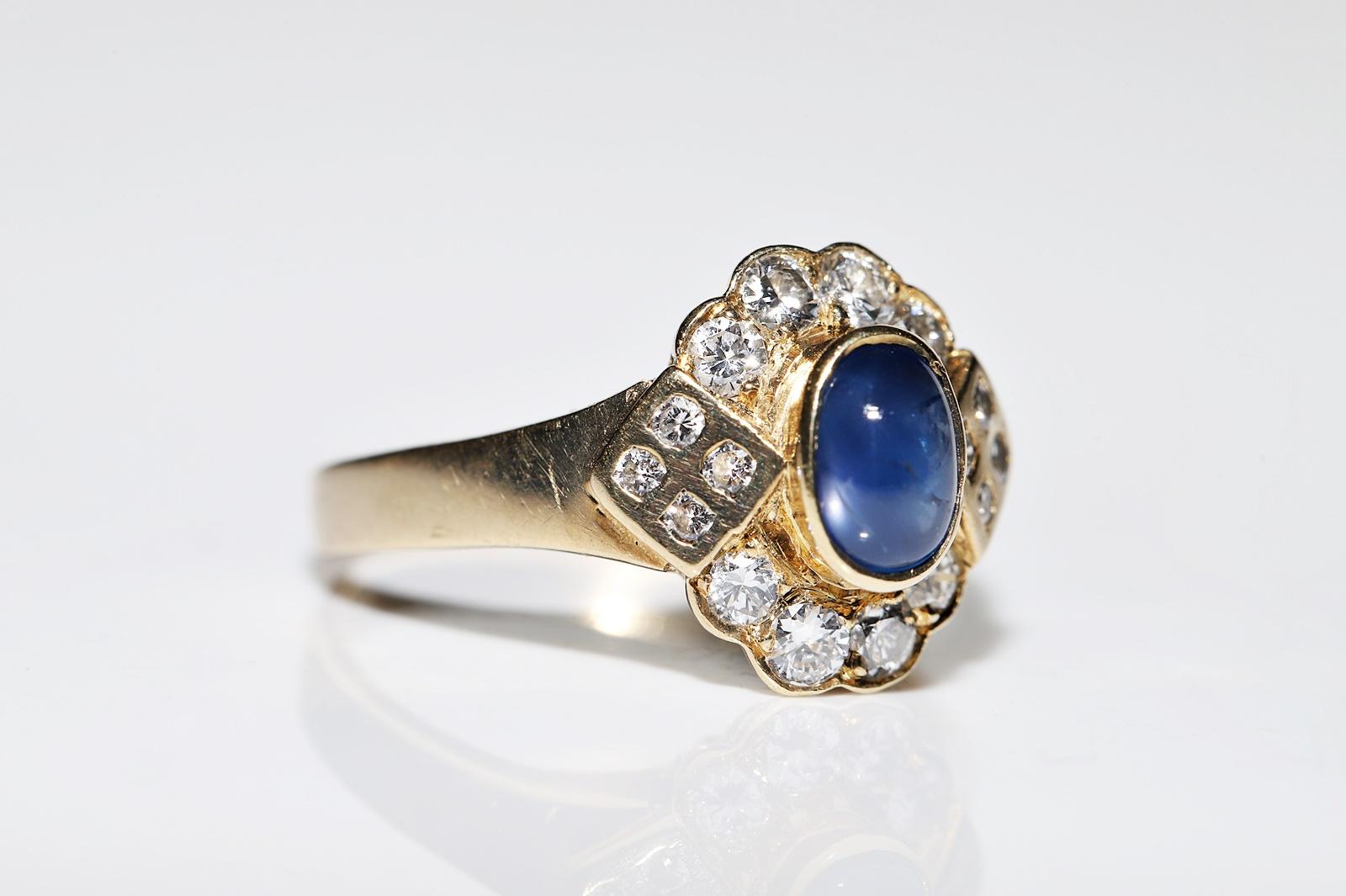 Women's Vintage Circa 1980s 14k Gold Natural Diamond And Cabochon Sapphire  Ring For Sale