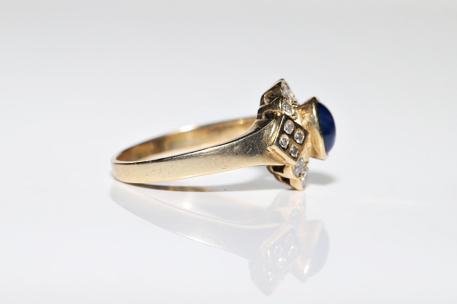 Vintage Circa 1980s 14k Gold Natural Diamond And Cabochon Sapphire  Ring For Sale 1