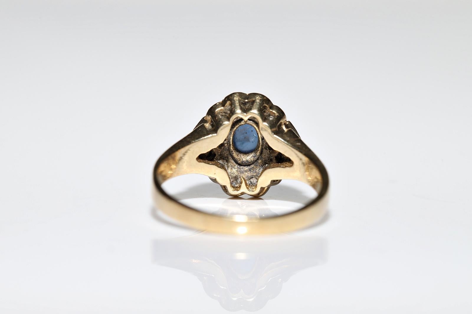 Vintage Circa 1980s 14k Gold Natural Diamond And Cabochon Sapphire  Ring For Sale 2