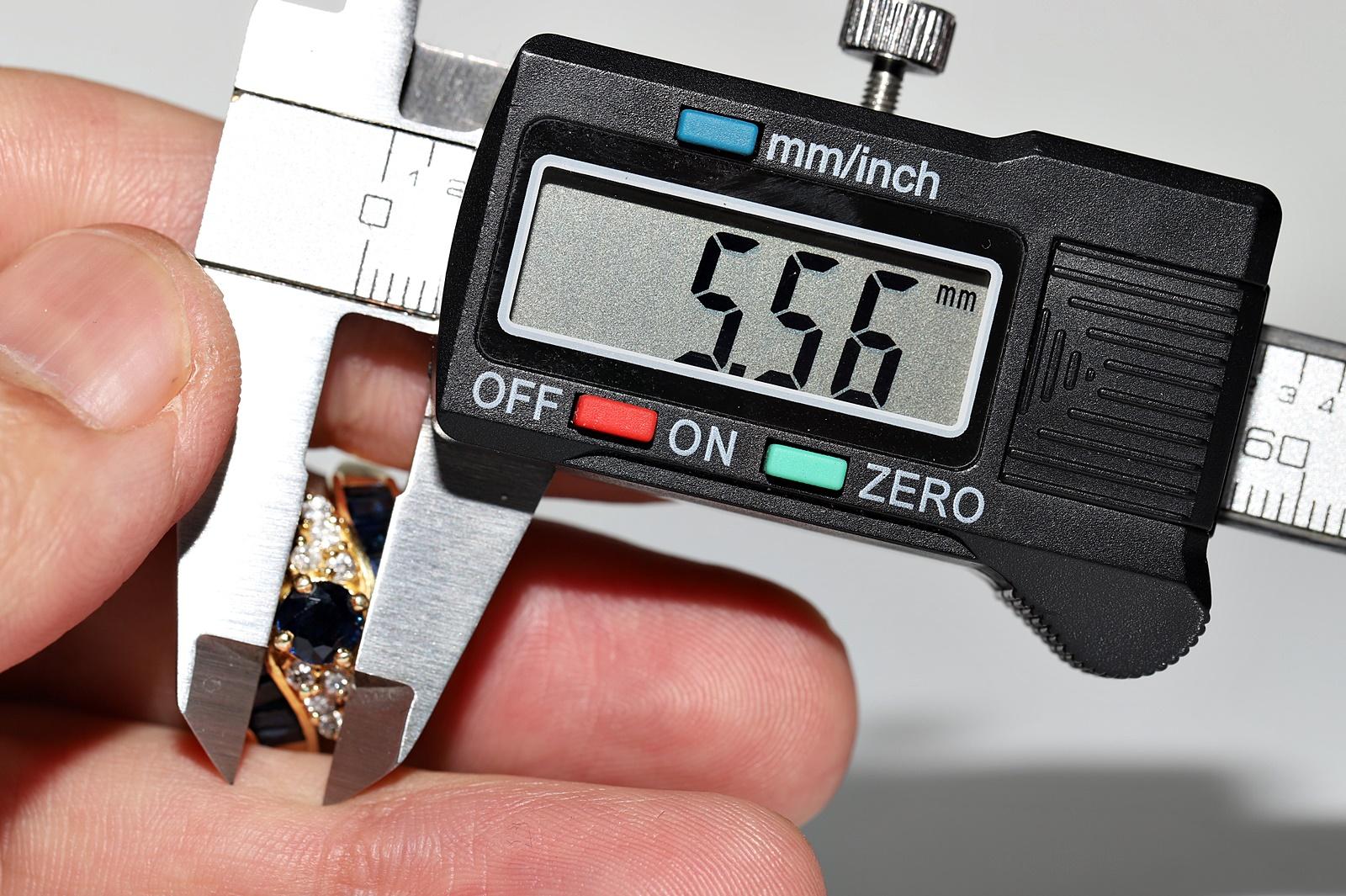 Vintage Circa 1980er Jahre 14k Gold Ring mit natürlichem Diamant und Saphir im Kaliberschliff im Angebot 6