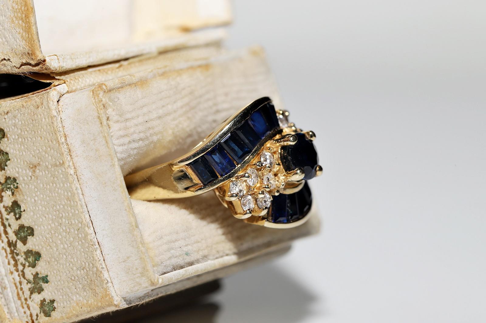 Vintage Circa 1980s 14k Gold Natural Diamond And Caliber Cut Sapphire Ring For Sale 9