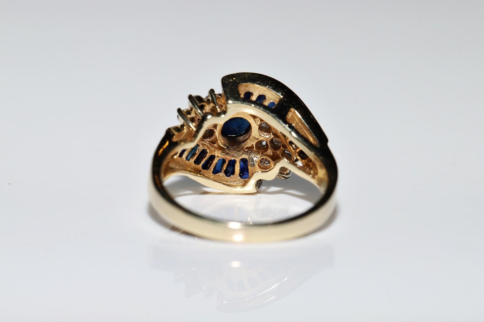 Vintage Circa 1980s 14k Gold Natural Diamond And Caliber Cut Sapphire Ring For Sale 1