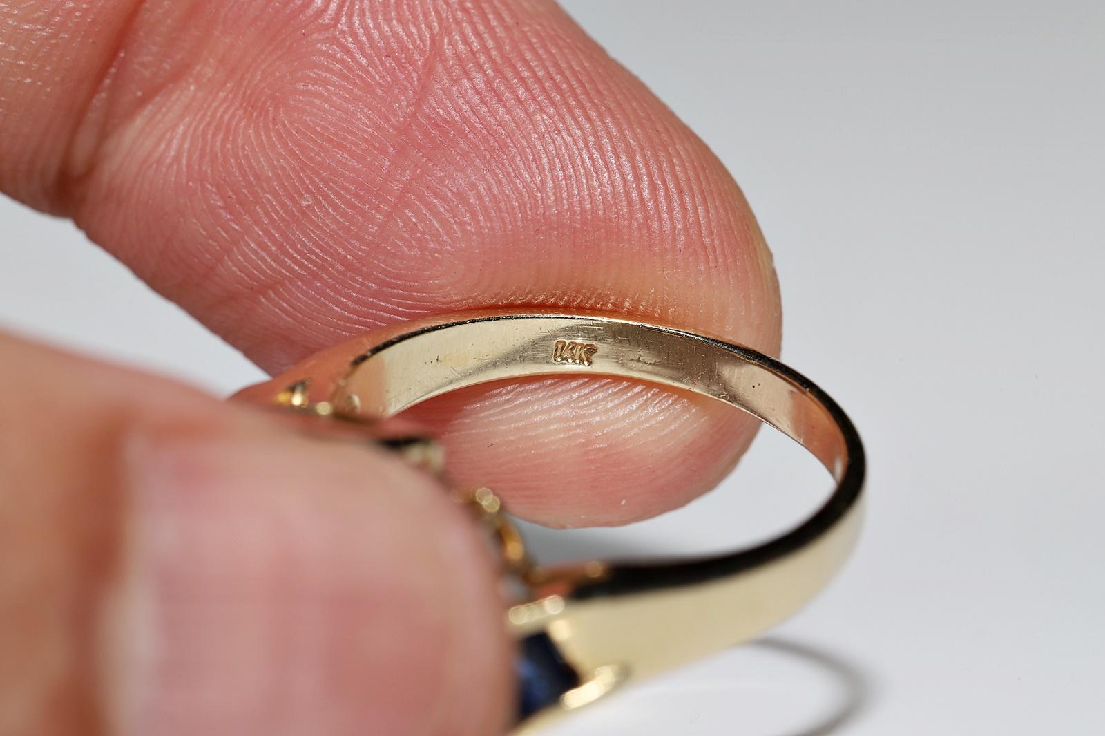 Vintage Circa 1980s 14k Gold Natural Diamond And Caliber Cut Sapphire Ring For Sale 2