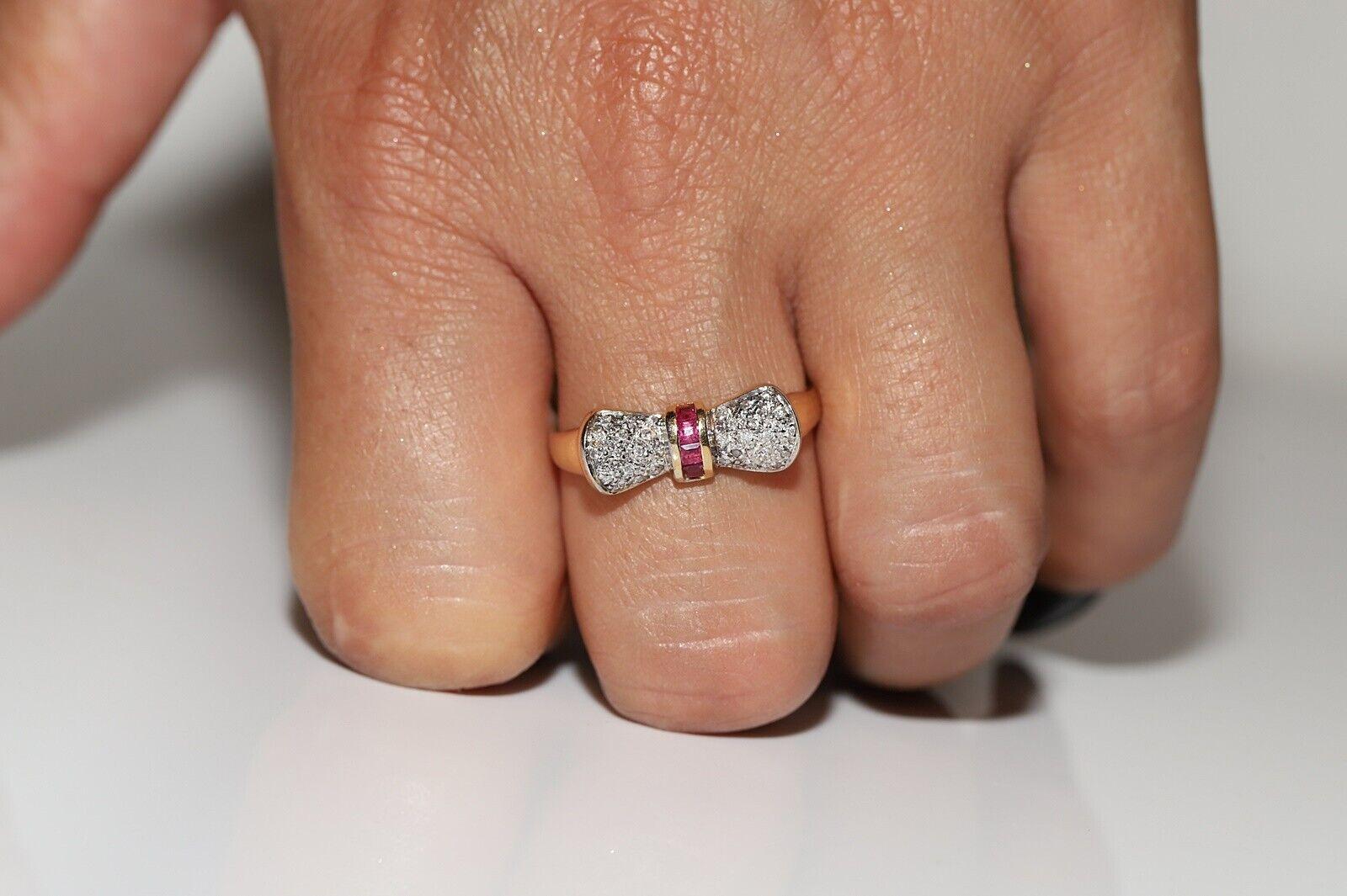 Vintage Circa 1980er Jahre 14k Gold Natürlicher Diamant und Kaliber Rubin Dekorierter Ring (Brillantschliff) im Angebot
