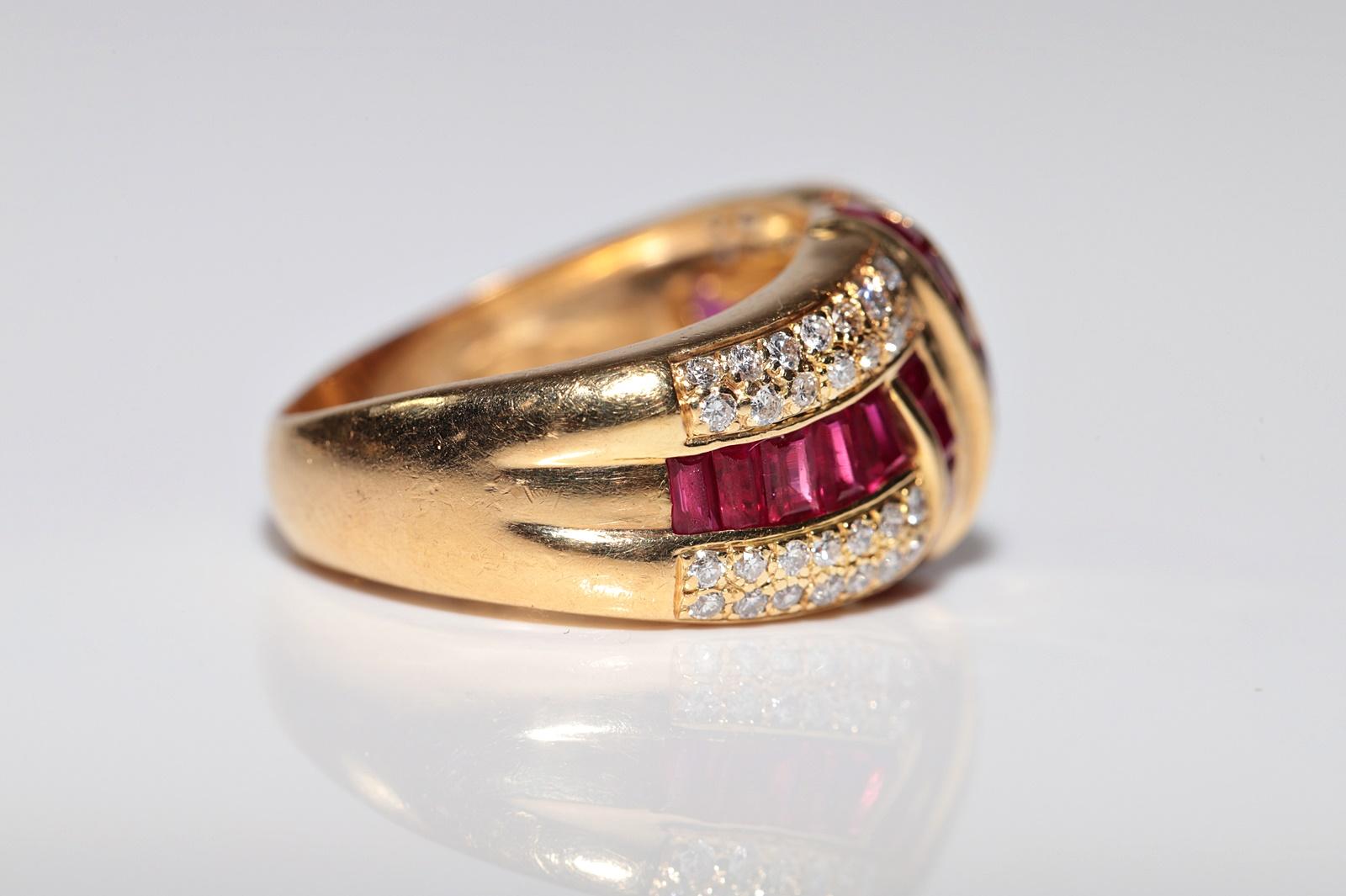 De las mujeres Anillo Vintage Circa Década de 1980 Oro de 14k Decorado con Diamantes Naturales y Rubí Calibre en venta