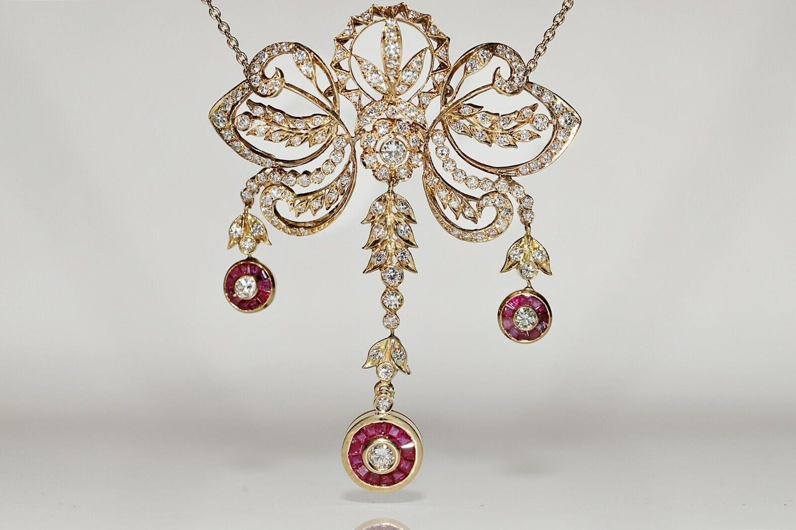 Vintage Circa 1980s 14k Gold Natural Diamond And Caliber Ruby Necklace  For Sale 3