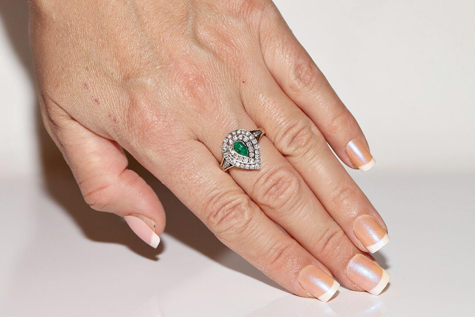 Vintage Circa 1980s 14k Gold Natural Diamond And Emerald Decorated Drop Ring For Sale 7