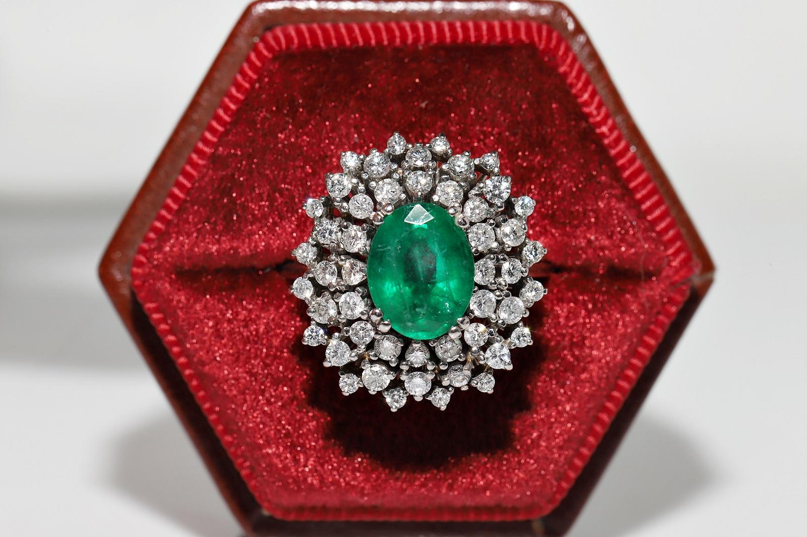 In very good condition.
Total weight is 8.3 grams.
Totally is diamond 1.60 ct.
The diamond is has G-H color and vs-s1 clarity.
Totally is emerald 2 ct.
Ring size is US 9.5 
We can make any size.
Box is not included.
Please contact for any questions.