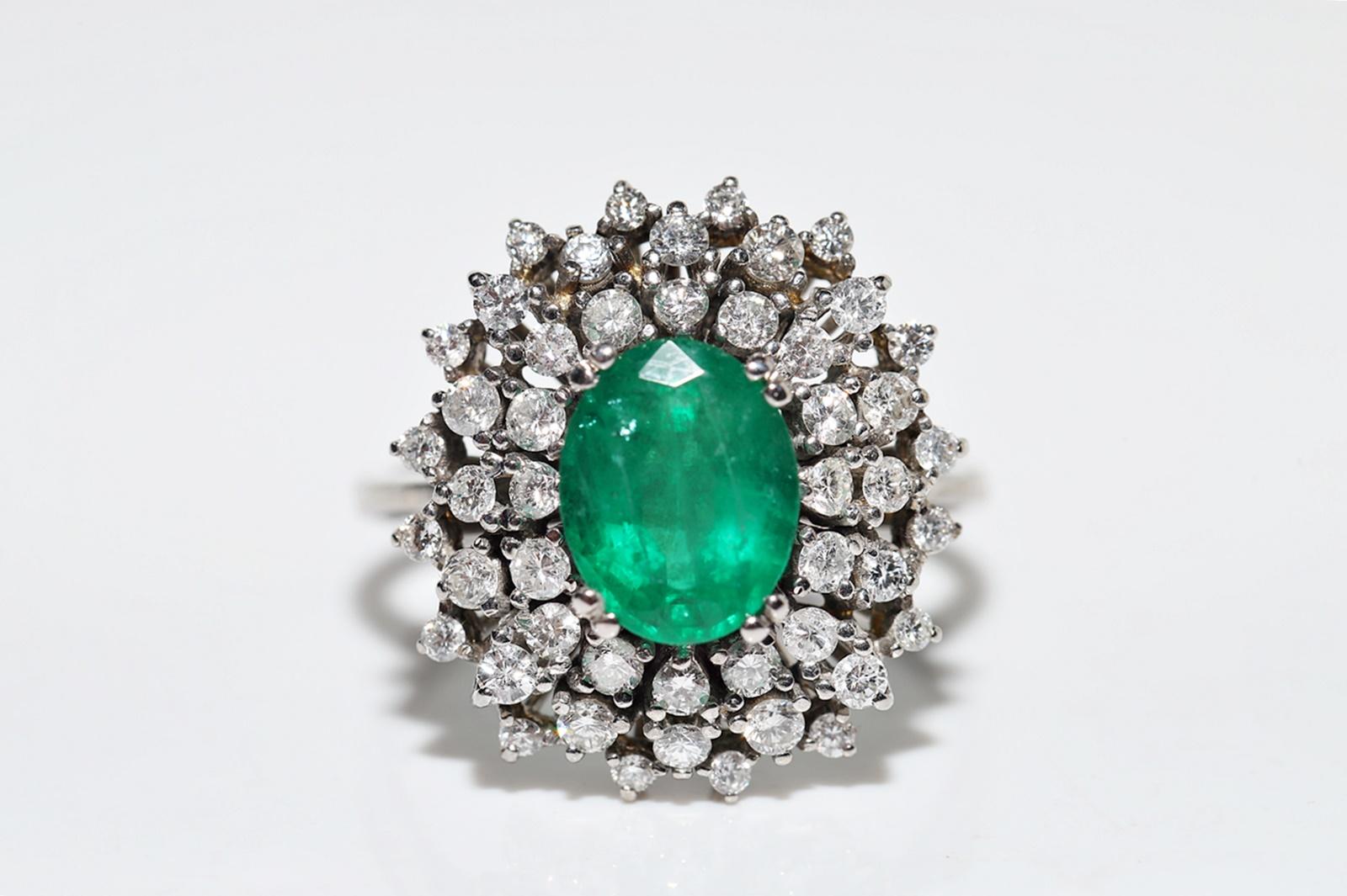 Brilliant Cut Vintage Circa 1980s 14k Gold Natural Diamond And Emerald Decorated Ring For Sale
