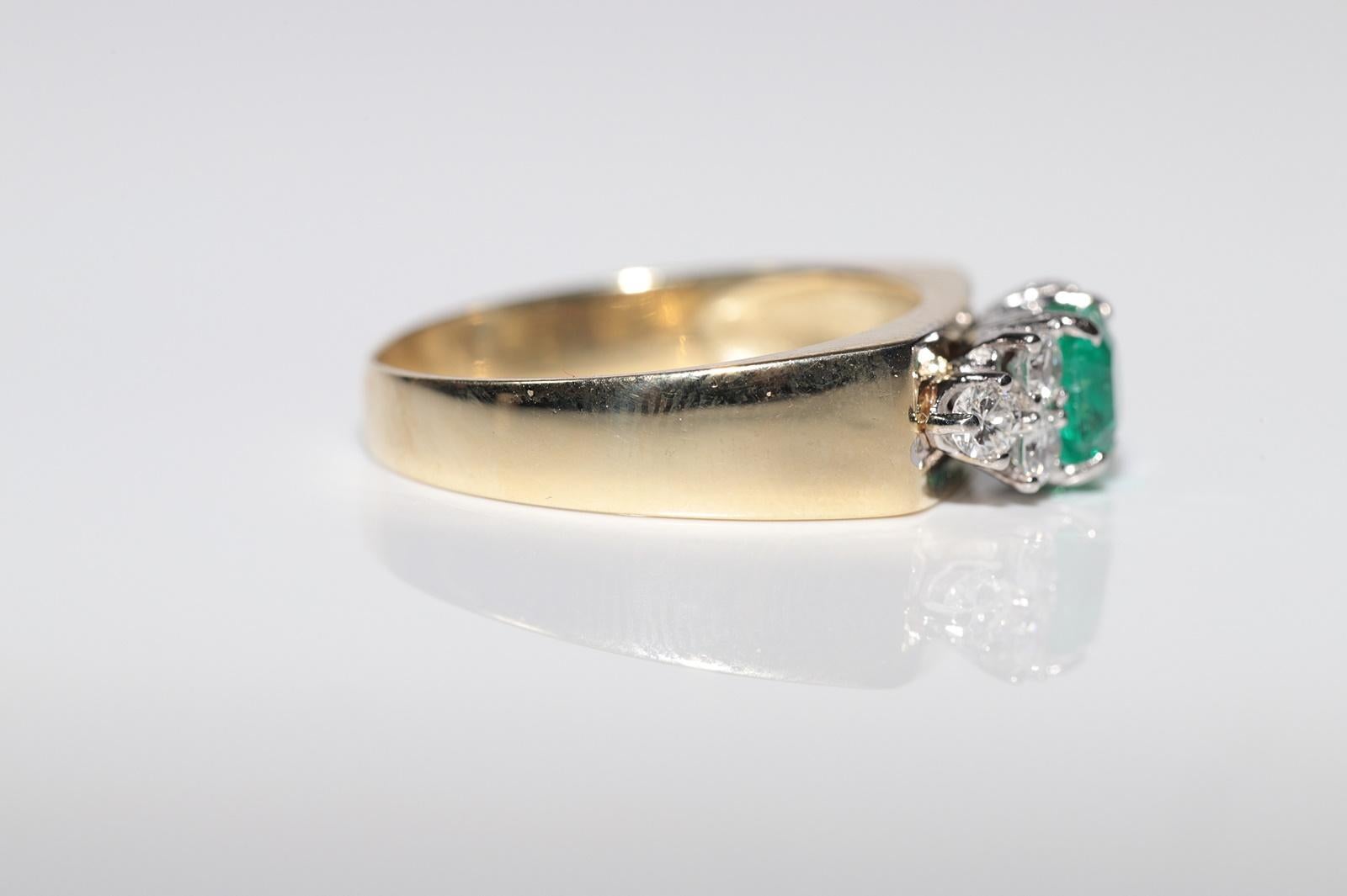 Brilliant Cut Vintage Circa 1980s 14k Gold Natural Diamond And Emerald Decorated Ring For Sale