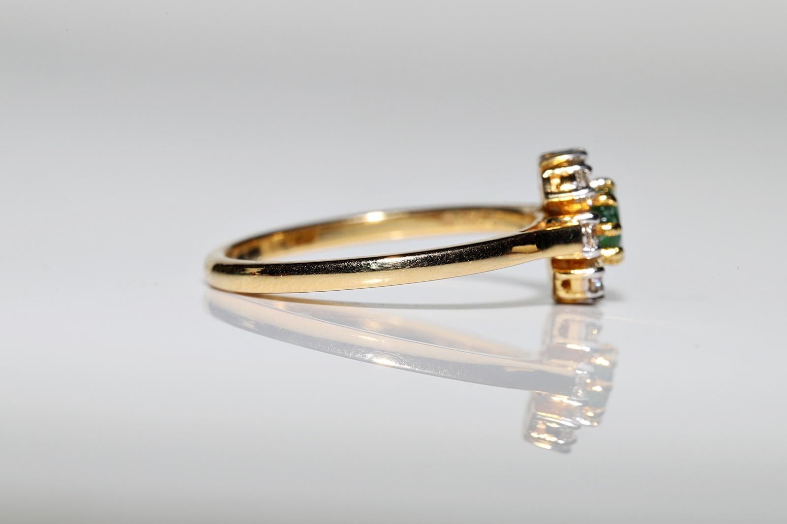 Women's Vintage Circa 1980s 14k Gold Natural Diamond And Emerald Decorated Ring For Sale