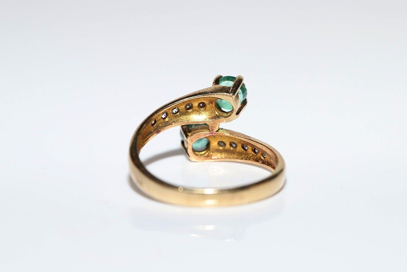 Vintage Circa 1980s 14k Gold Natural Diamond And Emerald Decorated Ring For Sale 1