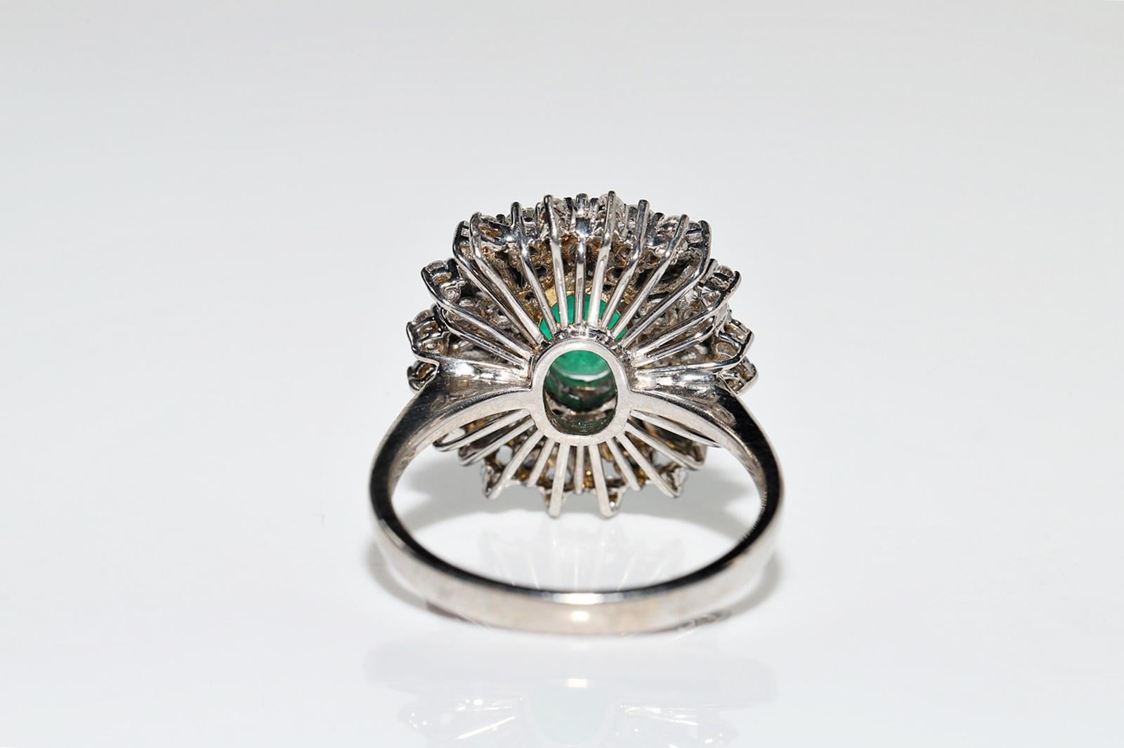 Vintage Circa 1980s 14k Gold Natural Diamond And Emerald Decorated Ring For Sale 2