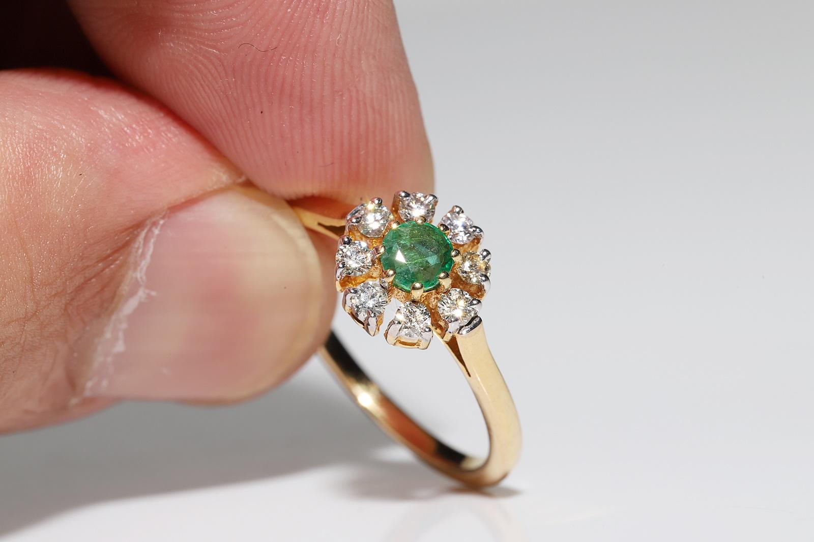 Vintage Circa 1980s 14k Gold Natural Diamond And Emerald Decorated Ring For Sale 3