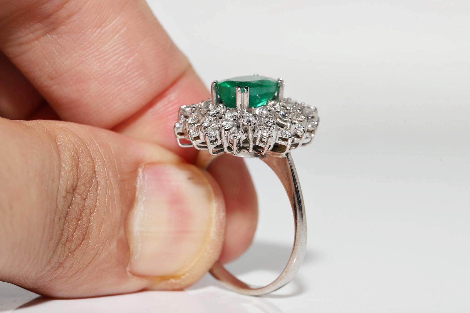 Vintage Circa 1980s 14k Gold Natural Diamond And Emerald Decorated Ring For Sale 3
