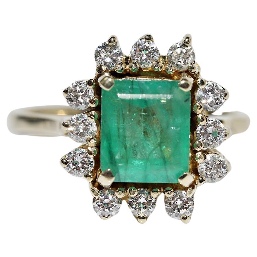 Vintage Circa 1980s 14k Gold Natural Diamond And Emerald Decorated Ring 