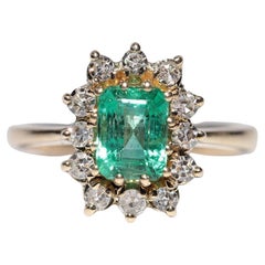 Vintage Circa 1980s 14k Gold Natural Diamond And Emerald Decorated Ring