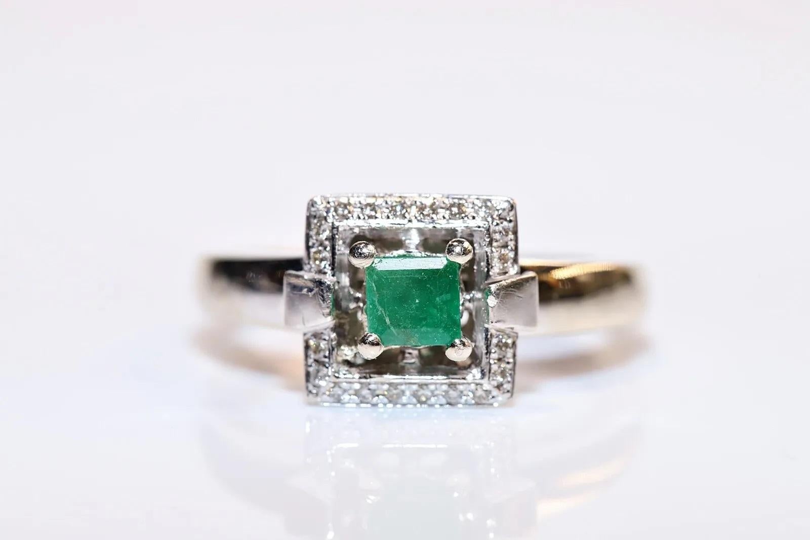 In very good condition.
Total weight is 4.3 grams.
Totally is diamond 0.20 carat.
The diamond is has  G-H-I-J color and vs-s1 clarity.
Totally is emerald 0.25 carat.
Ring size is US 7 (We offer free resizing)
We can make any size.
Box is not