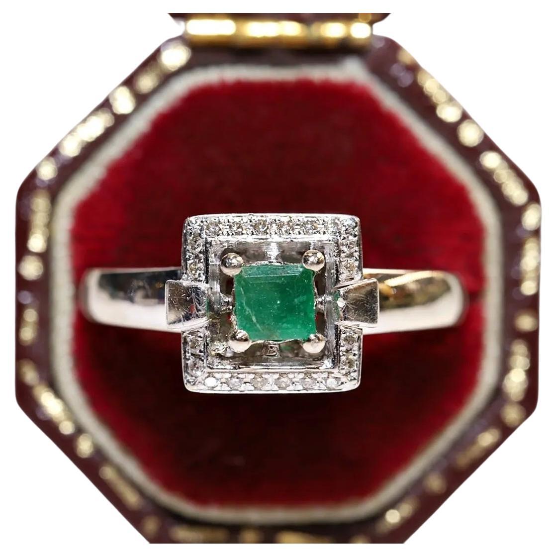 Vintage Circa 1980s 14k Gold Natural Diamond And Emerald Ring  For Sale