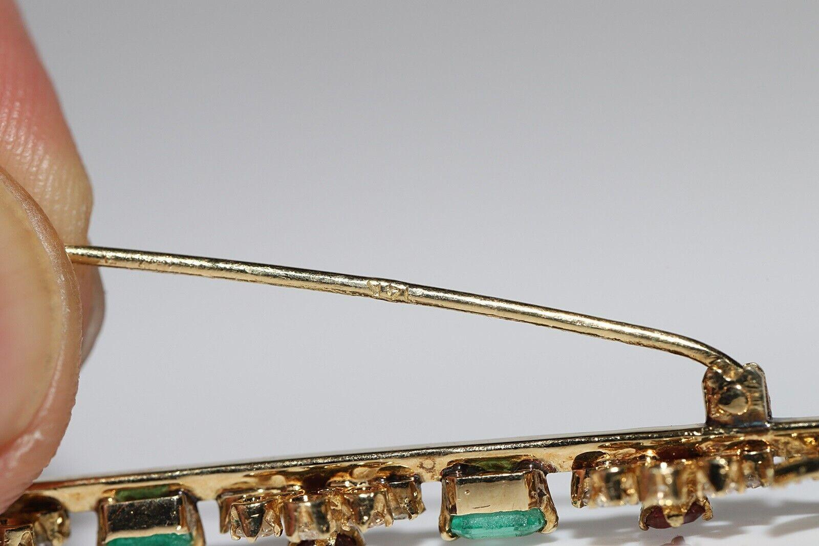 Vintage Circa 1980s 14k Gold Natural Diamond And Emerald Ruby Decorated Brooch In Good Condition For Sale In Fatih/İstanbul, 34