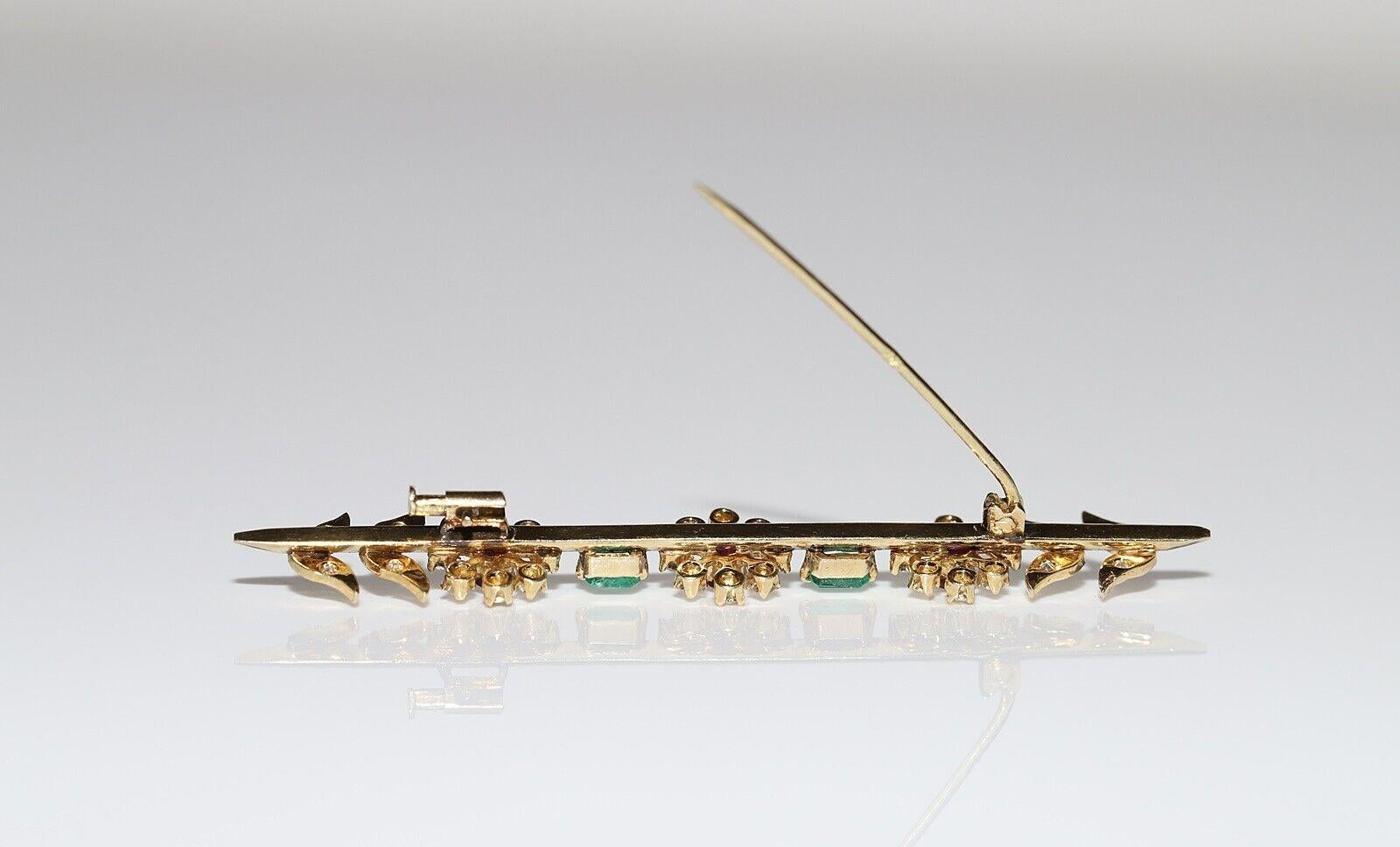 Vintage Circa 1980s 14k Gold Natural Diamond And Emerald Ruby Decorated Brooch For Sale 3