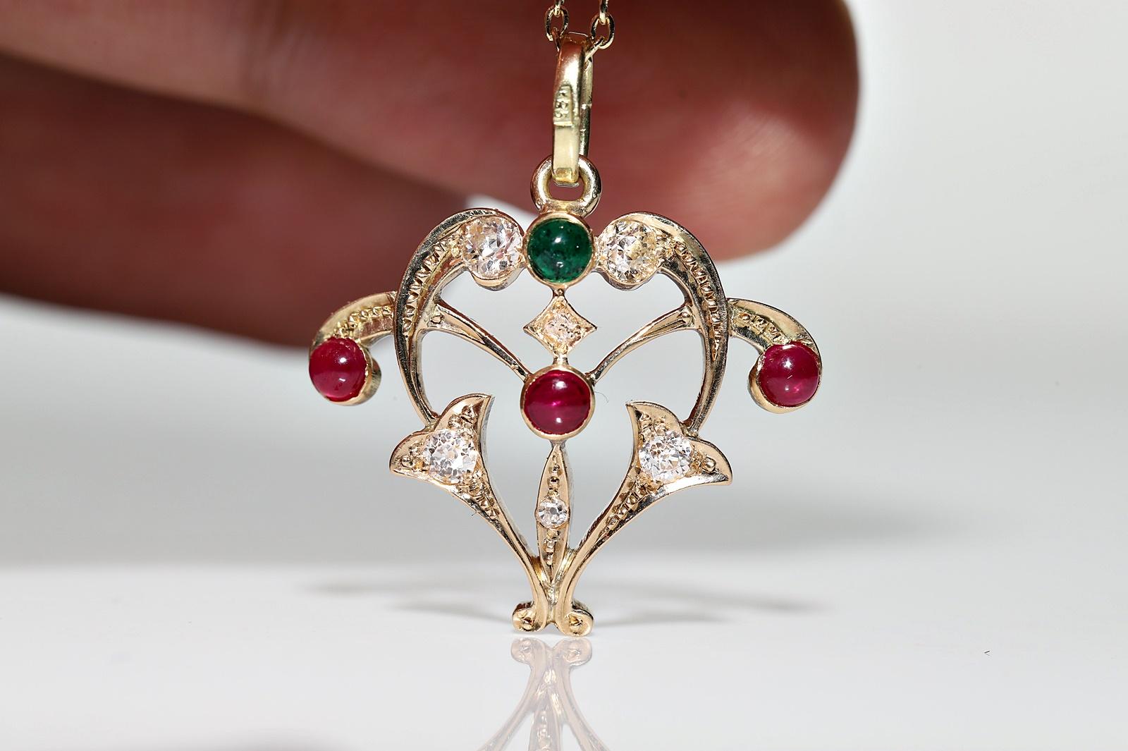 Collier pendentif vintage des années 1980 en or 14 carats avec diamant naturel et émeraude rubis Pour femmes en vente