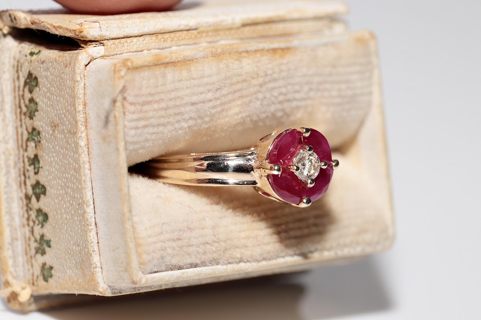 Retro Vintage Circa 1980s 14k Gold Natural Diamond And Marquise Cut Ruby Ring For Sale