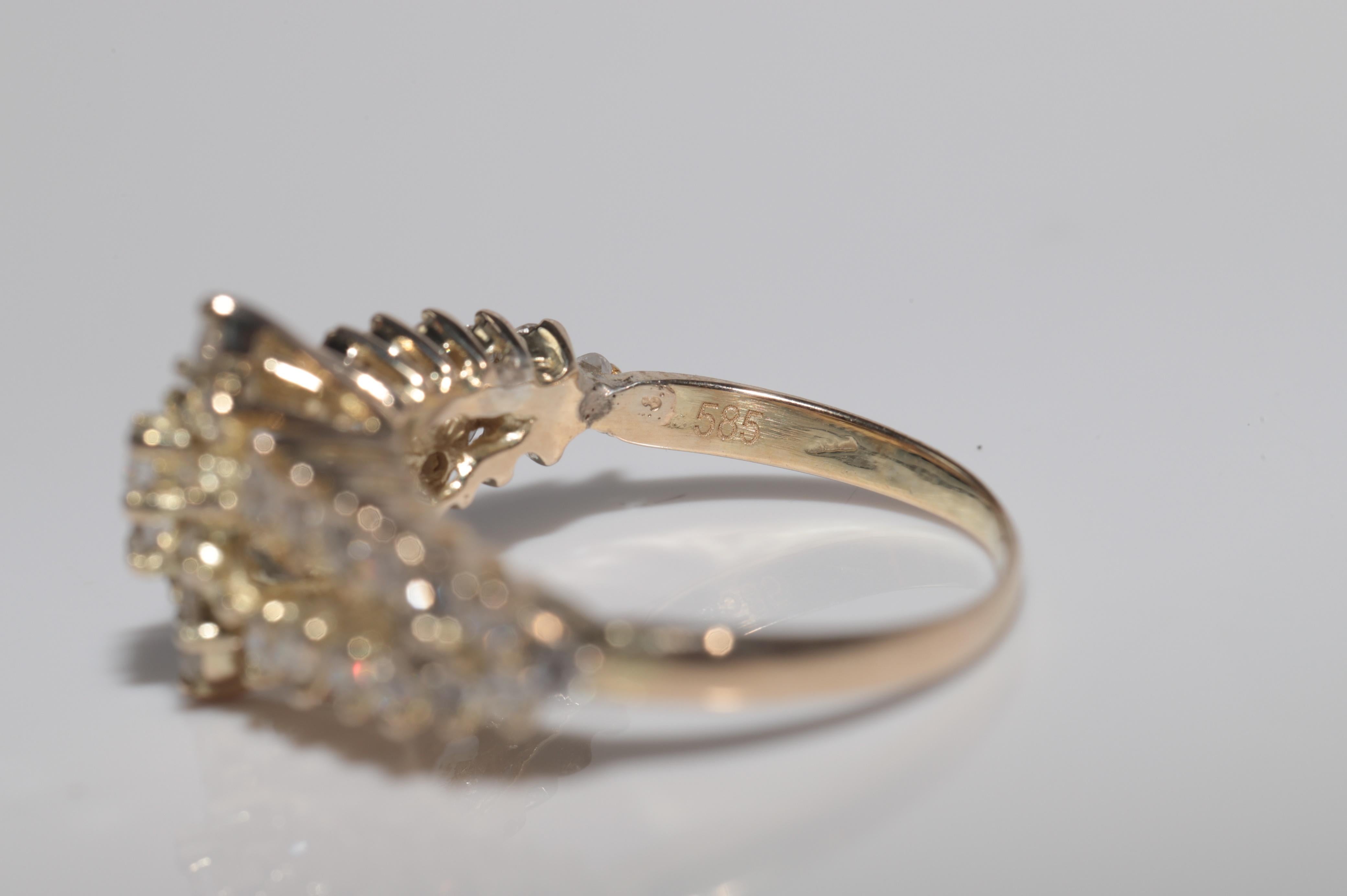 Vintage Circa 1980s 14k Gold Natural Diamond And Navette Ring For Sale 2