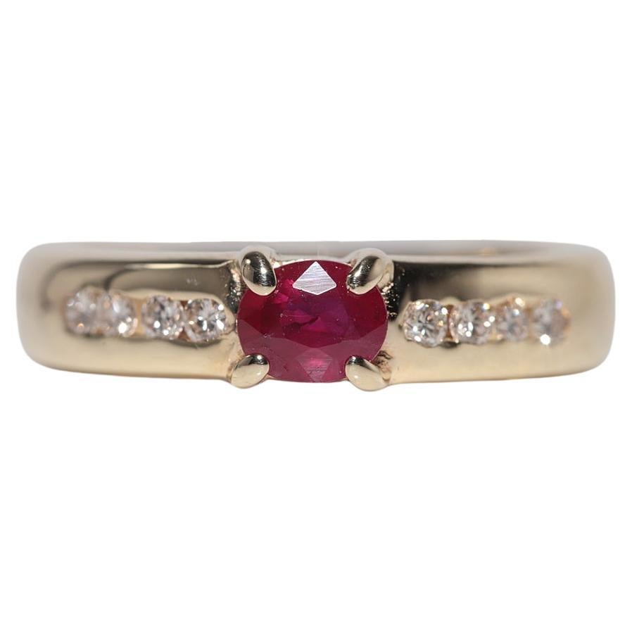 Vintage CIRCA 1980er Jahre 14k Gold natürlichen Diamanten und Oval Cut Ruby Band Ring
