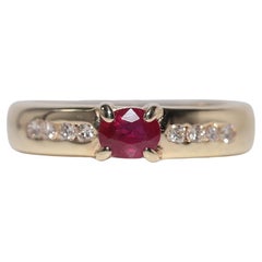 Vintage Circa 1980s 14k Gold Natural Diamond And Oval Cut Ruby Band Ring