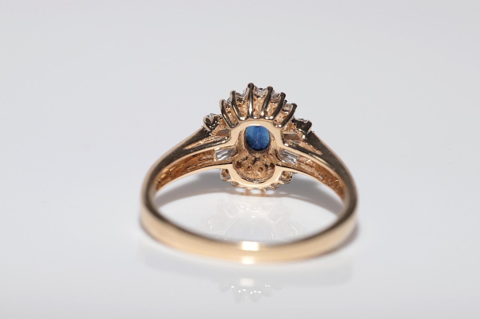 Vintage Circa 1980s 14k Gold Natural Diamond And Oval Cut Sapphire Ring im Angebot 6