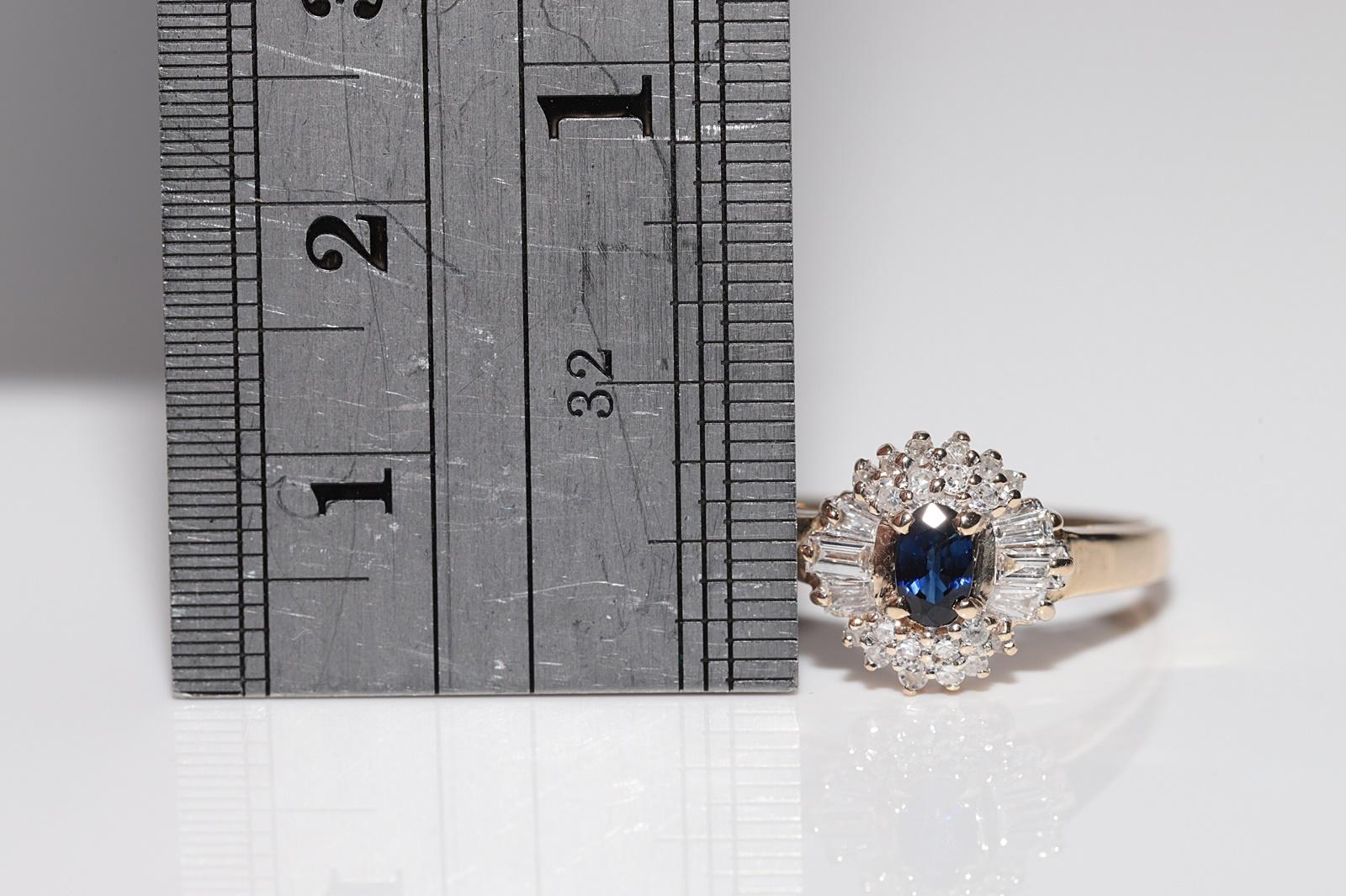 Vintage Circa 1980s 14k Gold Natural Diamond And Oval Cut Sapphire Ring im Angebot 9