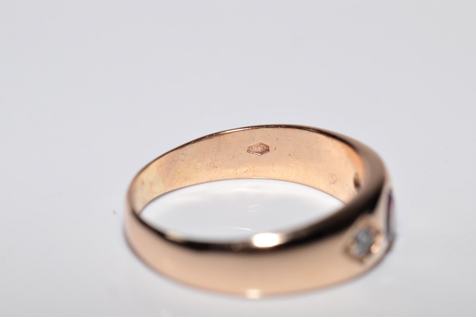 Vintage Circa 1980s 14k Gold Natural Diamond And Ruby Decorated Band Ring For Sale 4