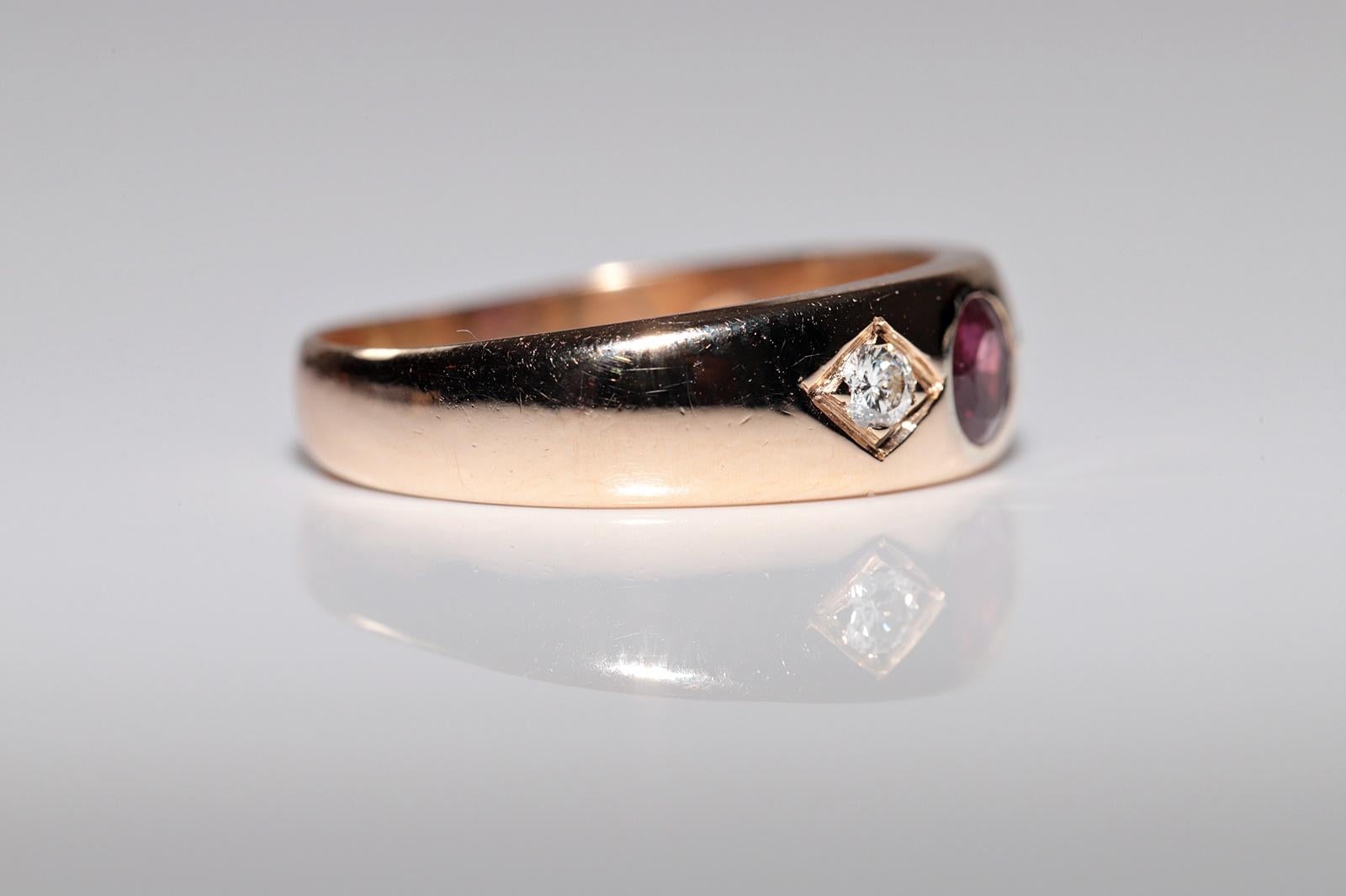 Women's Vintage Circa 1980s 14k Gold Natural Diamond And Ruby Decorated Band Ring For Sale