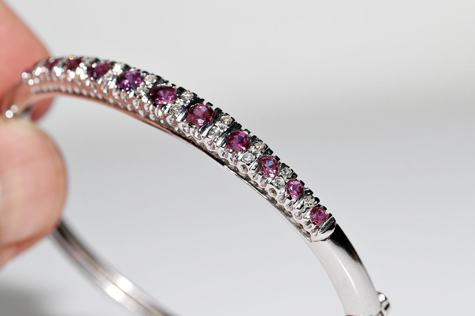 Vintage Circa 1980s 14k Gold Natural Diamond And Ruby Decorated Bangle Bracelet  For Sale 6