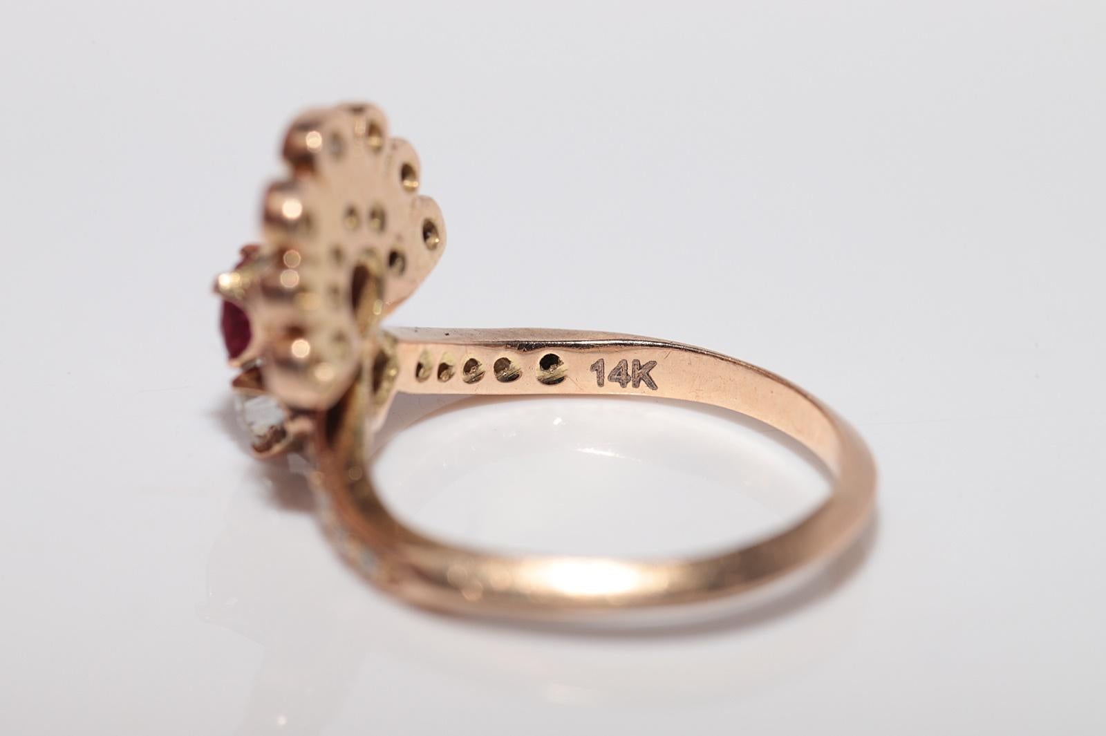 Vintage CIRCA 1980er Jahre 14k Gold natürlichen Diamanten und Rubin dekoriert Cluster Ring im Angebot 7