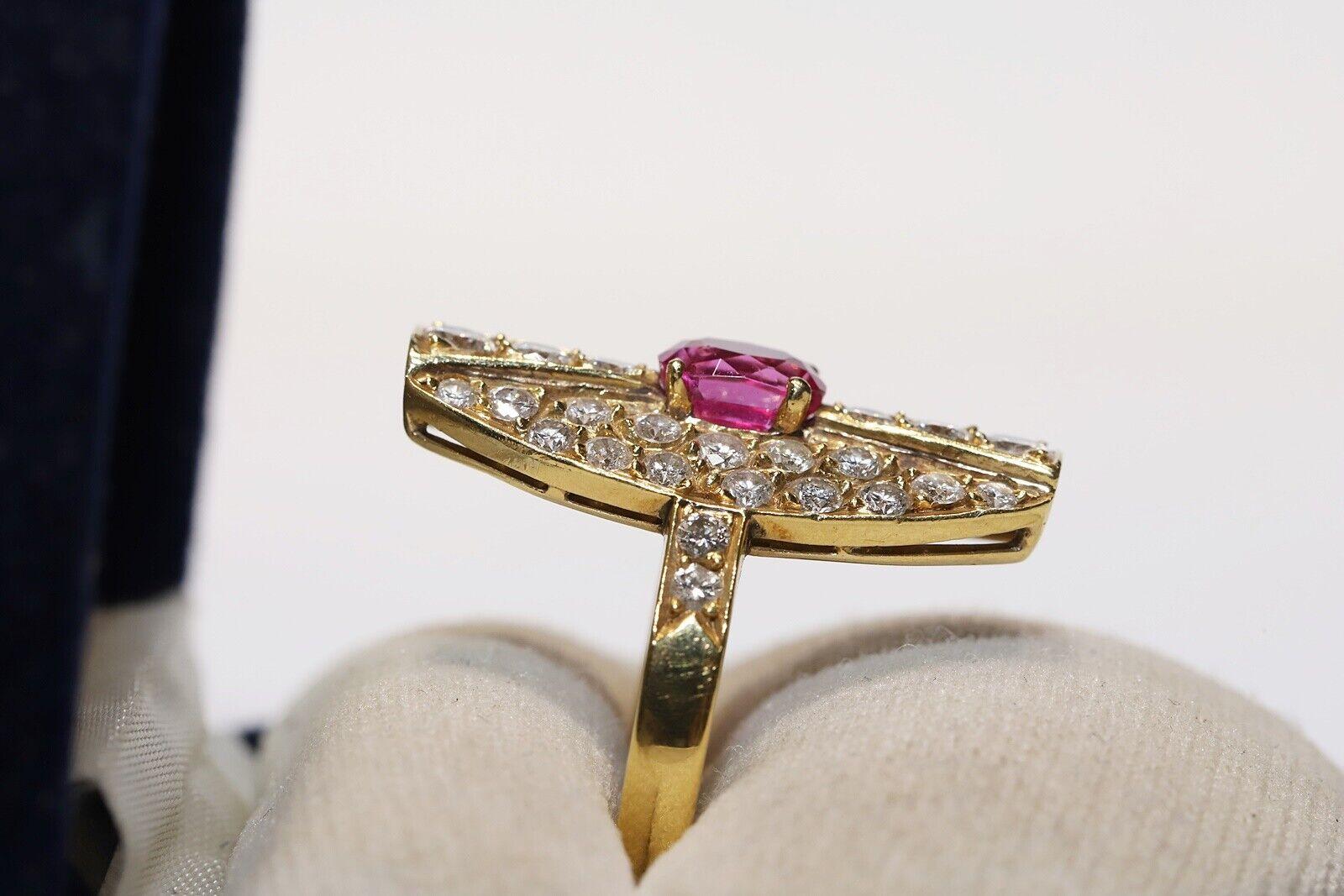 Vintage Circa 1980er Jahre 14k Gold natürlicher Diamant und Rubin Dekorierter Navette Ring (Brillantschliff) im Angebot