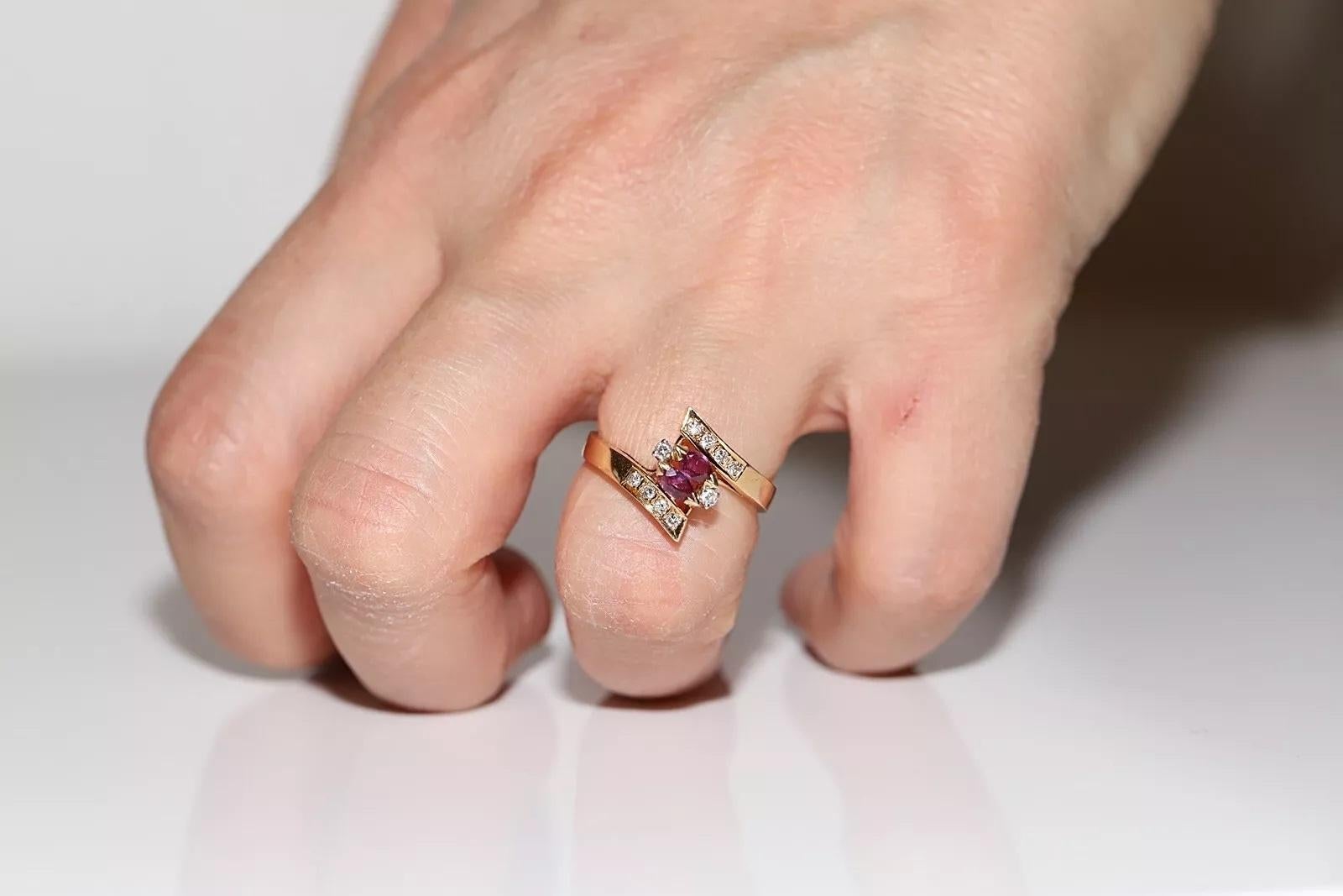 Anello decorato con diamanti naturali e rubini in oro 14k, CIRCA 1980 in vendita 6