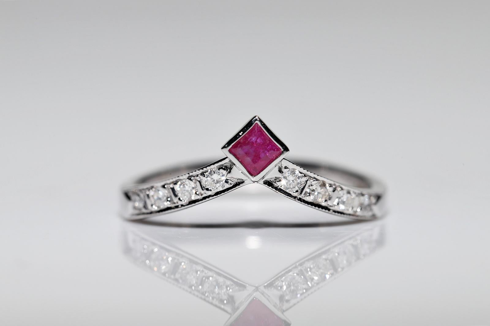 Donna Anello decorato con diamanti naturali e rubini in oro 14k, CIRCA 1980 in vendita