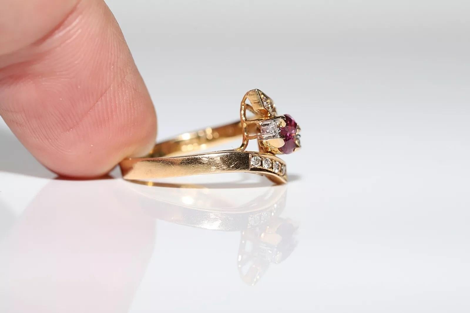 Anello decorato con diamanti naturali e rubini in oro 14k, CIRCA 1980 in vendita 1