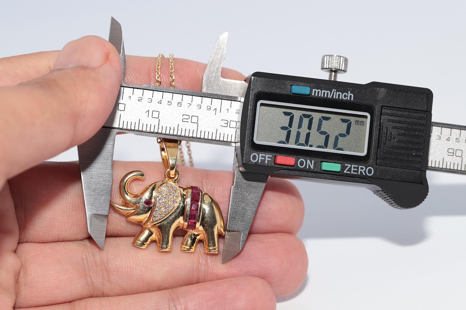 Collana Elefante in oro 14k con diamanti naturali e rubini, vintage, circa anni '80 in vendita 4