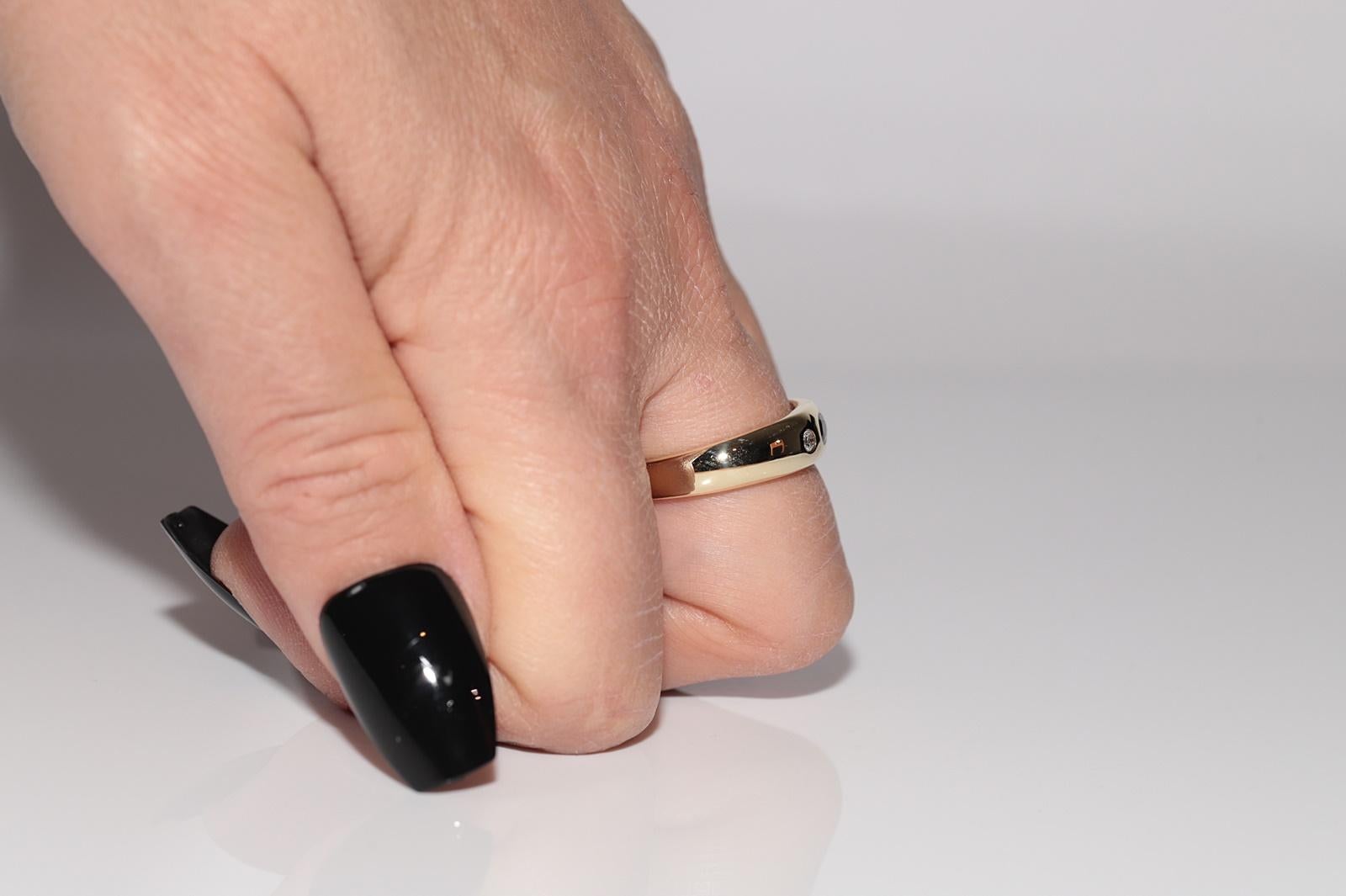 Vintage Circa 1980er Jahre 14k Gold Natürlicher Diamant und Saphir Dekorierter Ring im Angebot 9